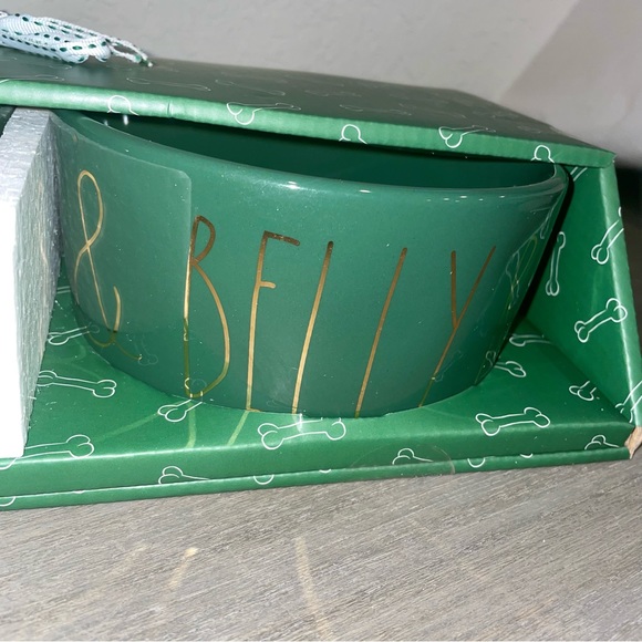 Rae Dunn Set of 2 Pet Bowls: BARK, LOVE & BELLY RUB Green with Gold lettering - Picture 4 of 7